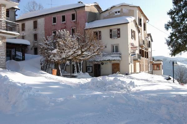 Albergo Ristorante Leso Bosco Chiesanuova Eksteriør bilde
